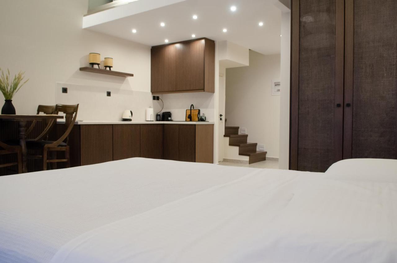 Leone Suites Nafpaktos Exterior foto