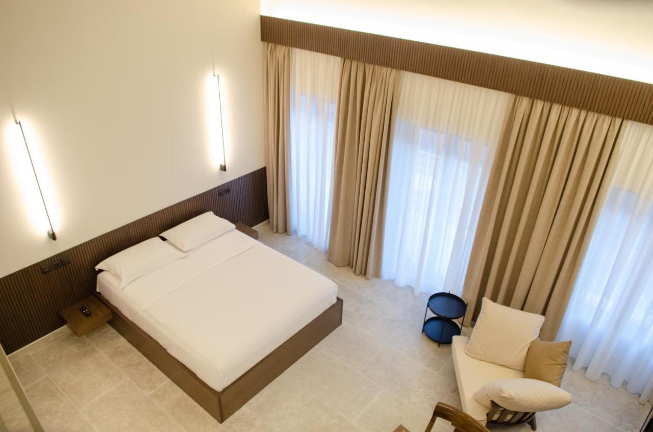 Leone Suites Nafpaktos Exterior foto